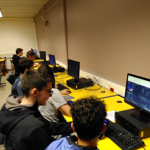 recherches en salle informatique